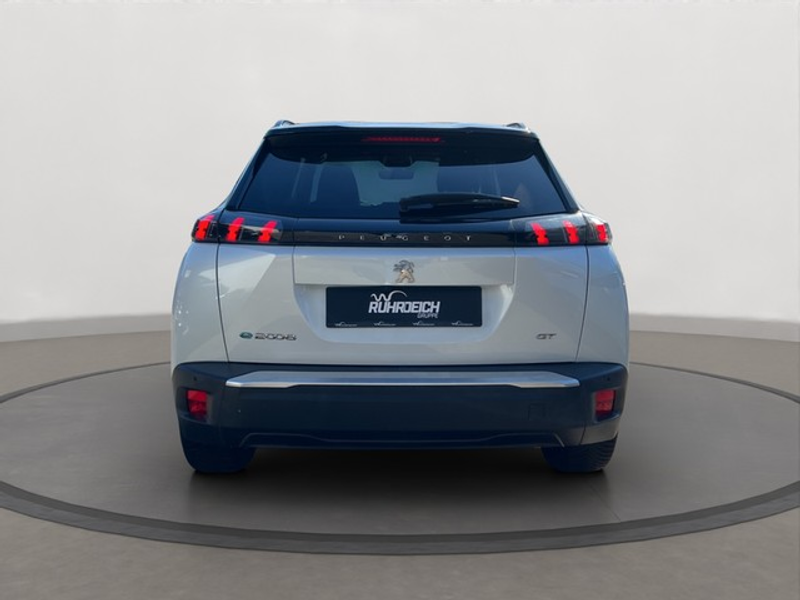 Peugeot e-2008 GT PACK ELEKTROMOTOR 136 GT — photo 4