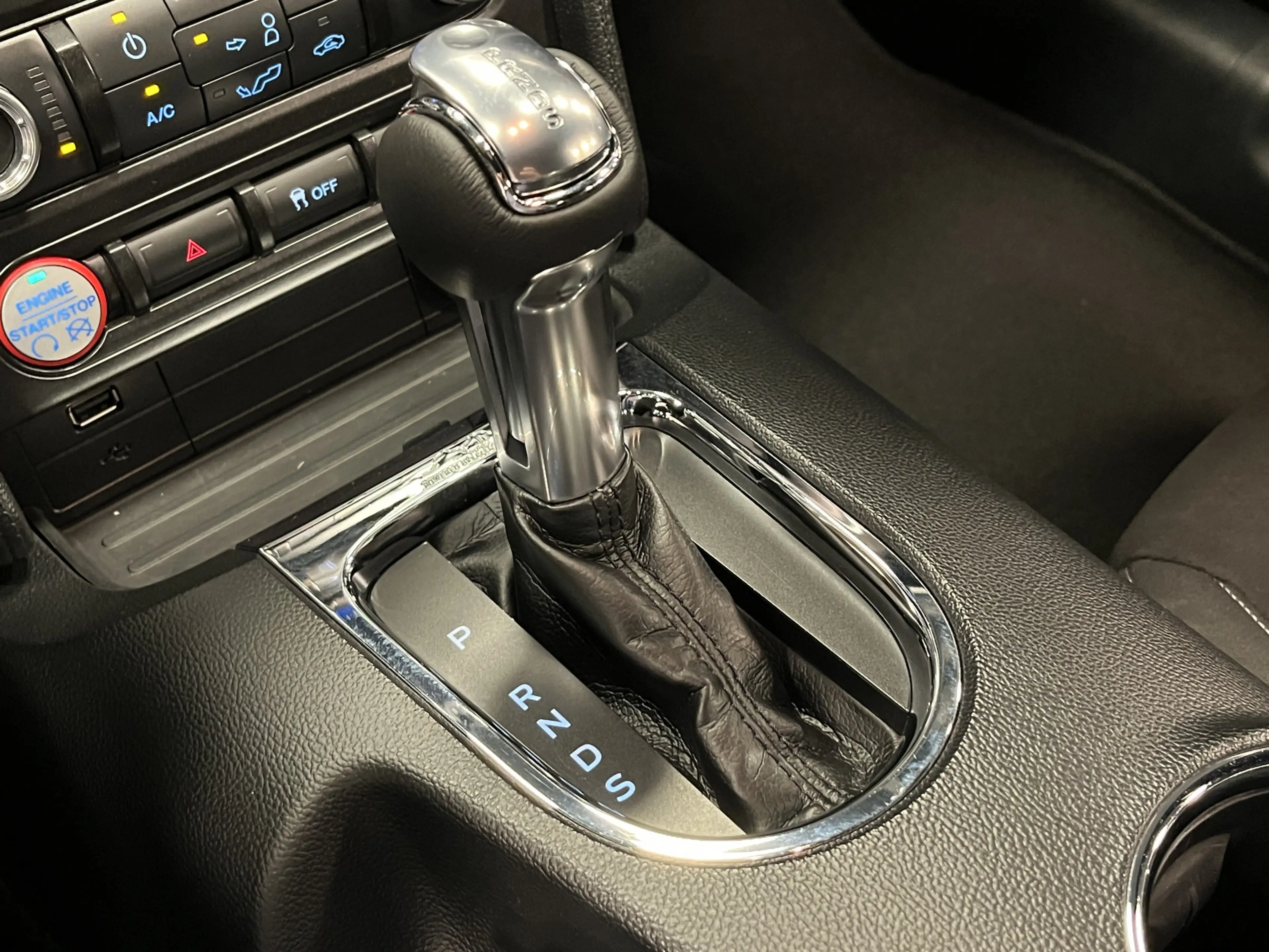 Ford Mustang Fastback 2.3 EcoBoost 317PK Automaat Special Versi — photo 3