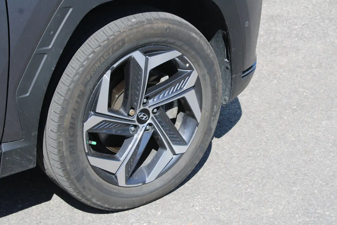 Hyundai TUCSON снимка Hyundai TUCSON