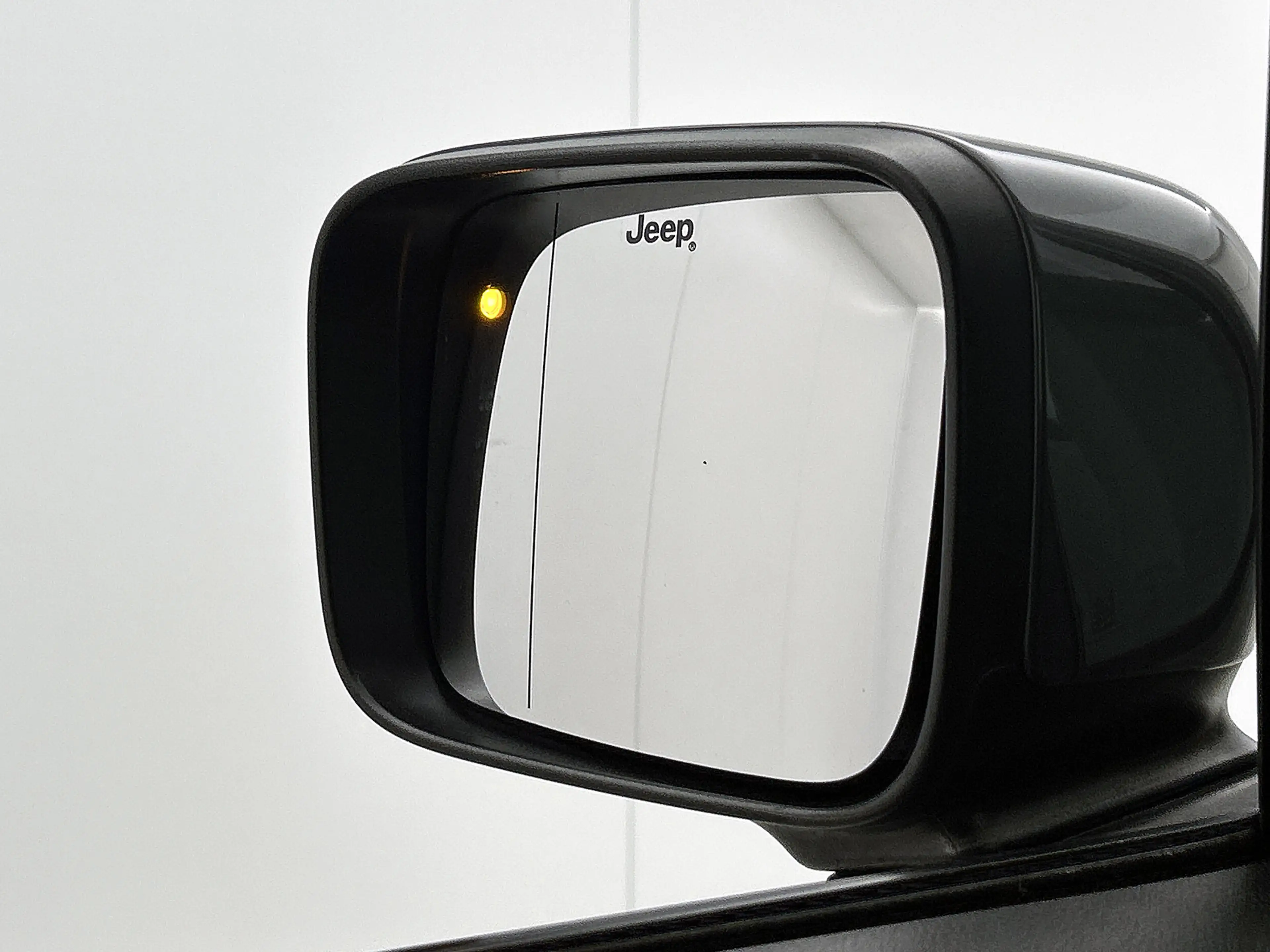 Jeep Renegade 4xe 240 Plug-in Hybrid Electric S | Camera | Adapt — photo 31
