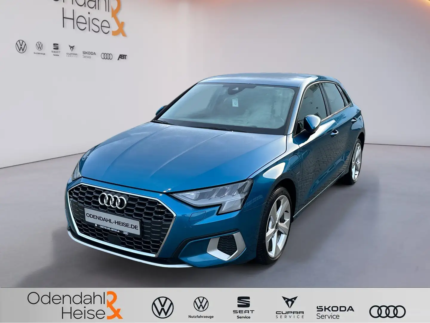 Audi A3 Sportback advanced 40 TFSI e S tronic BO / NAV Blau - 1