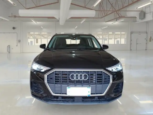 Audi Q3 view 2