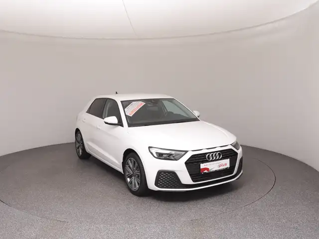 Audi A1 view 2