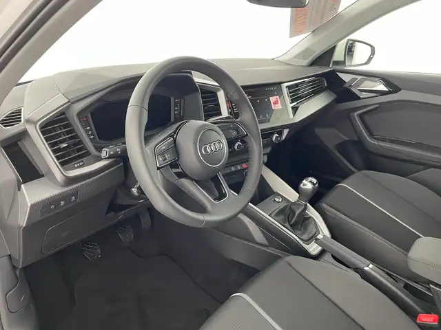 Audi A1 view 8