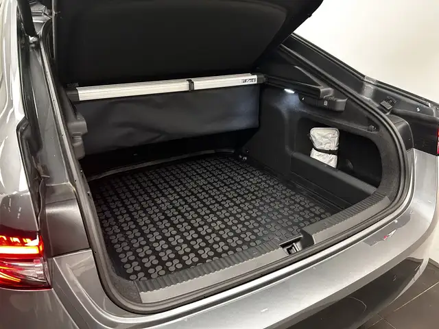 Skoda Superb view 12