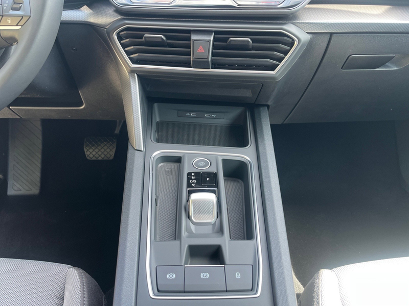 SEAT Leon Leon 5D Move Navi 1.5 eTSI 150pk (110kW) DSG Prime de reprise déduite — photo 8
