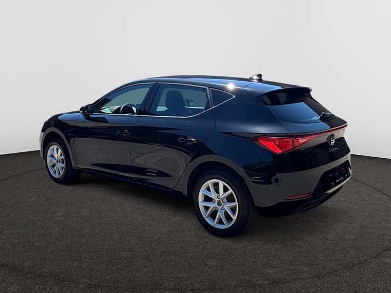 SEAT Leon Leon 5D Move Navi 1.5 eTSI 150pk (110kW) DSG Prime de reprise déduite — photo 5