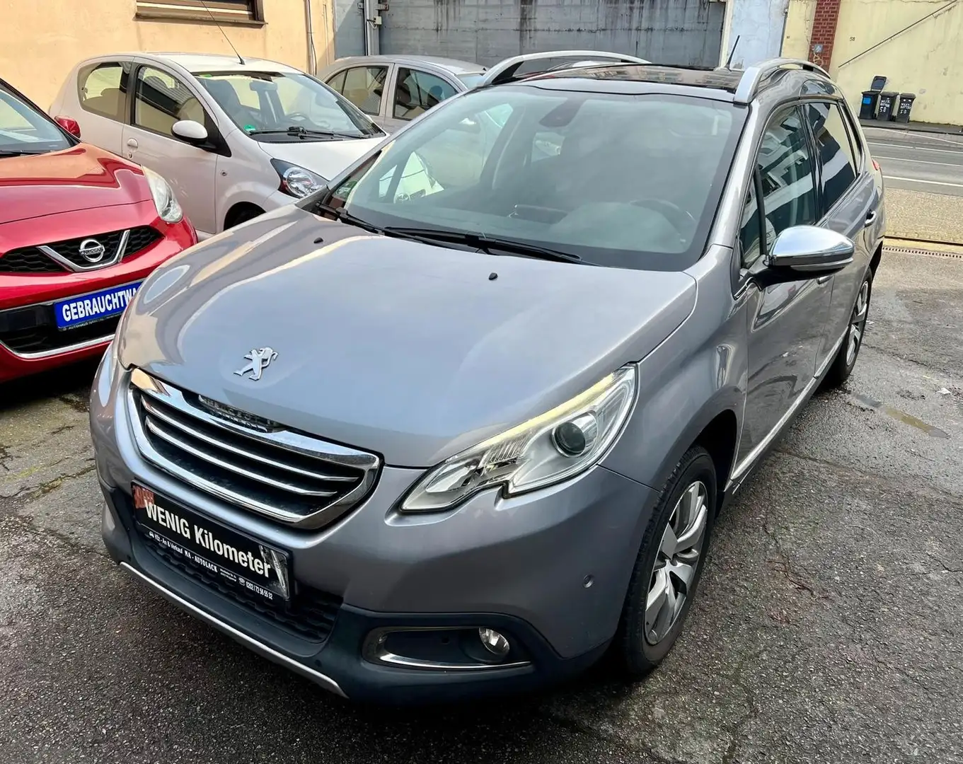 Peugeot 2008 Allure*NAVI*PANO*KLIMA*SHZ*LEDER*Temp.*LED* Gris - 1