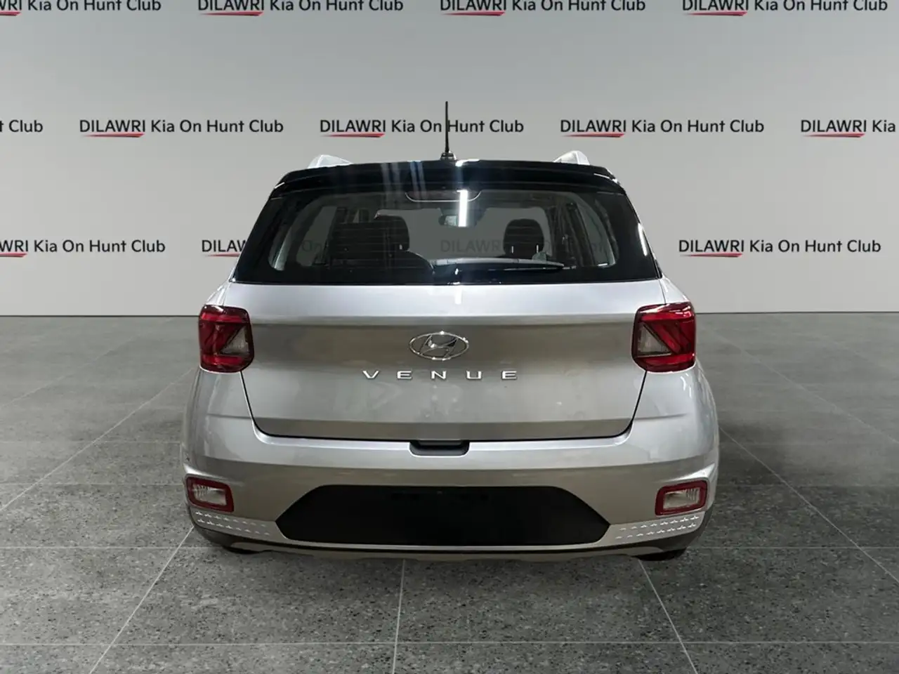Hyundai Venue снимка Hyundai Venue