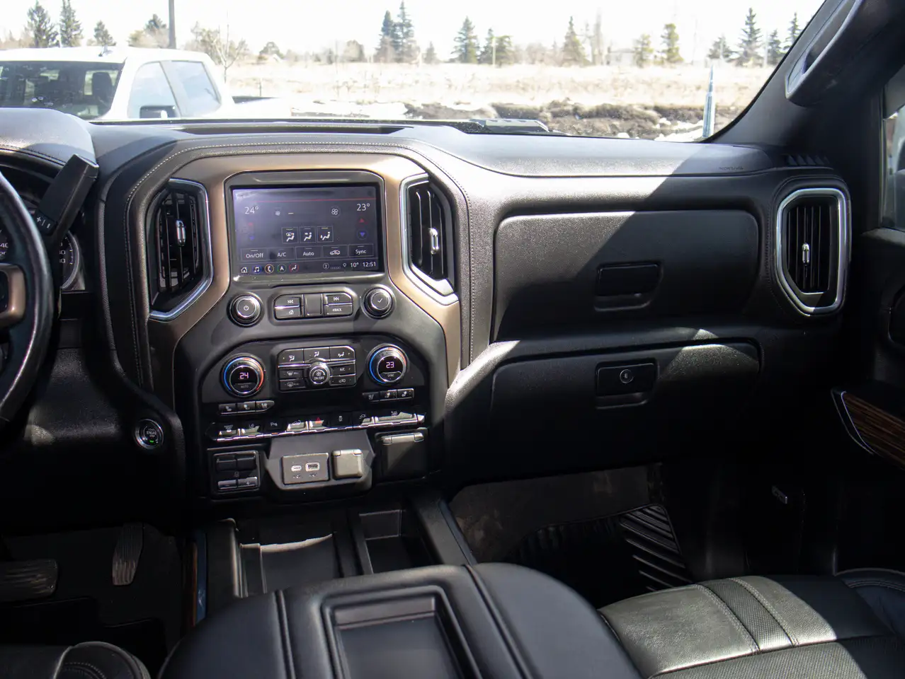 Chevrolet Silverado 2500 снимка Chevrolet Silverado 2500