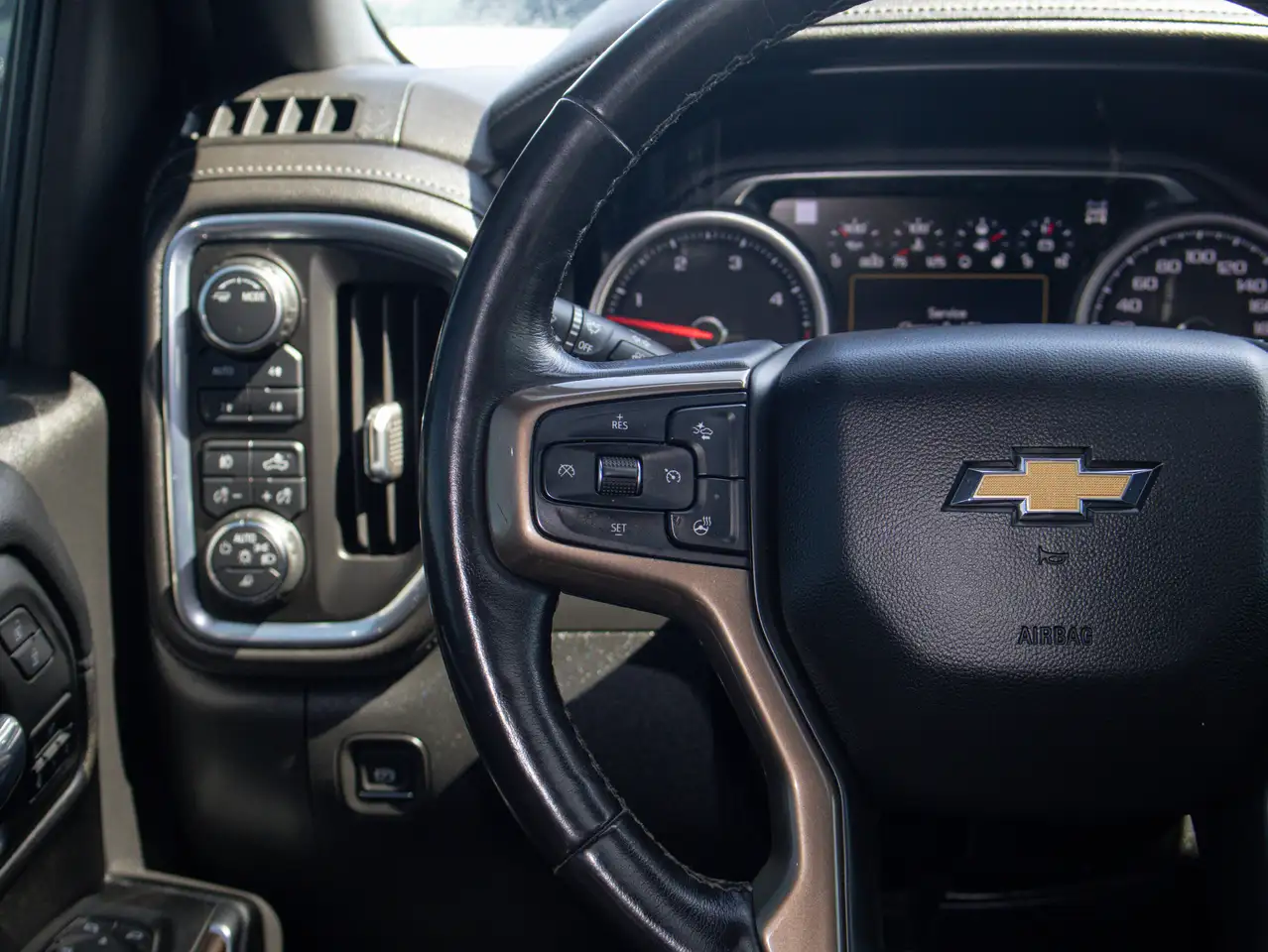 Chevrolet Silverado 2500 снимка Chevrolet Silverado 2500