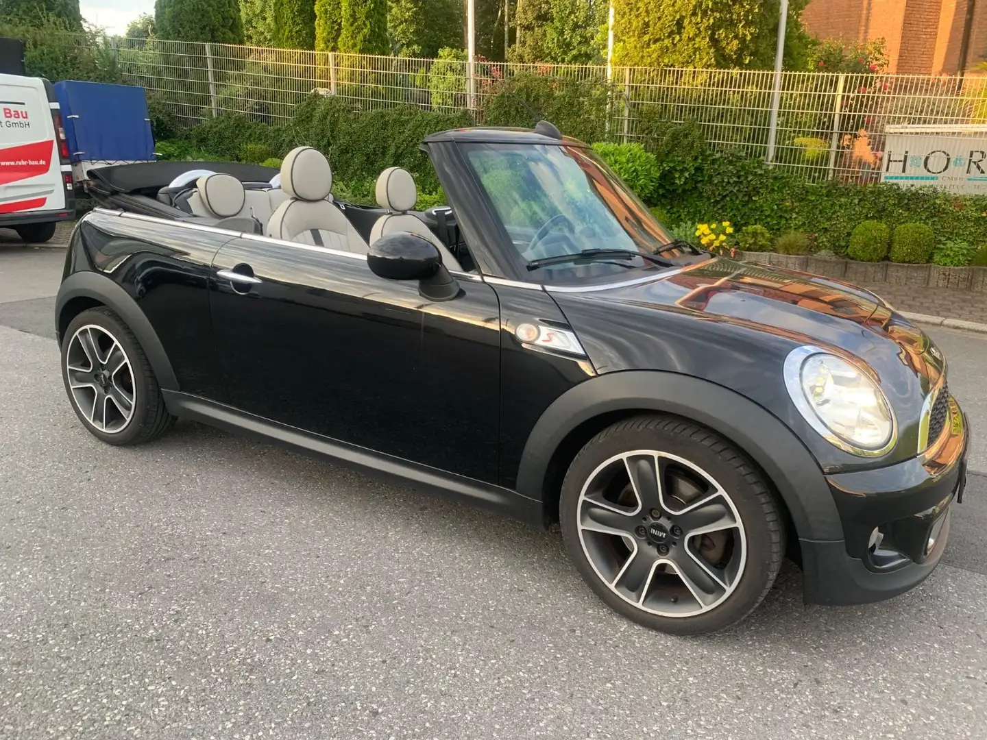 MINI Cooper S COOPER S Cabrio*Navi*Leder*Xenon*Automatik Schwarz - 1