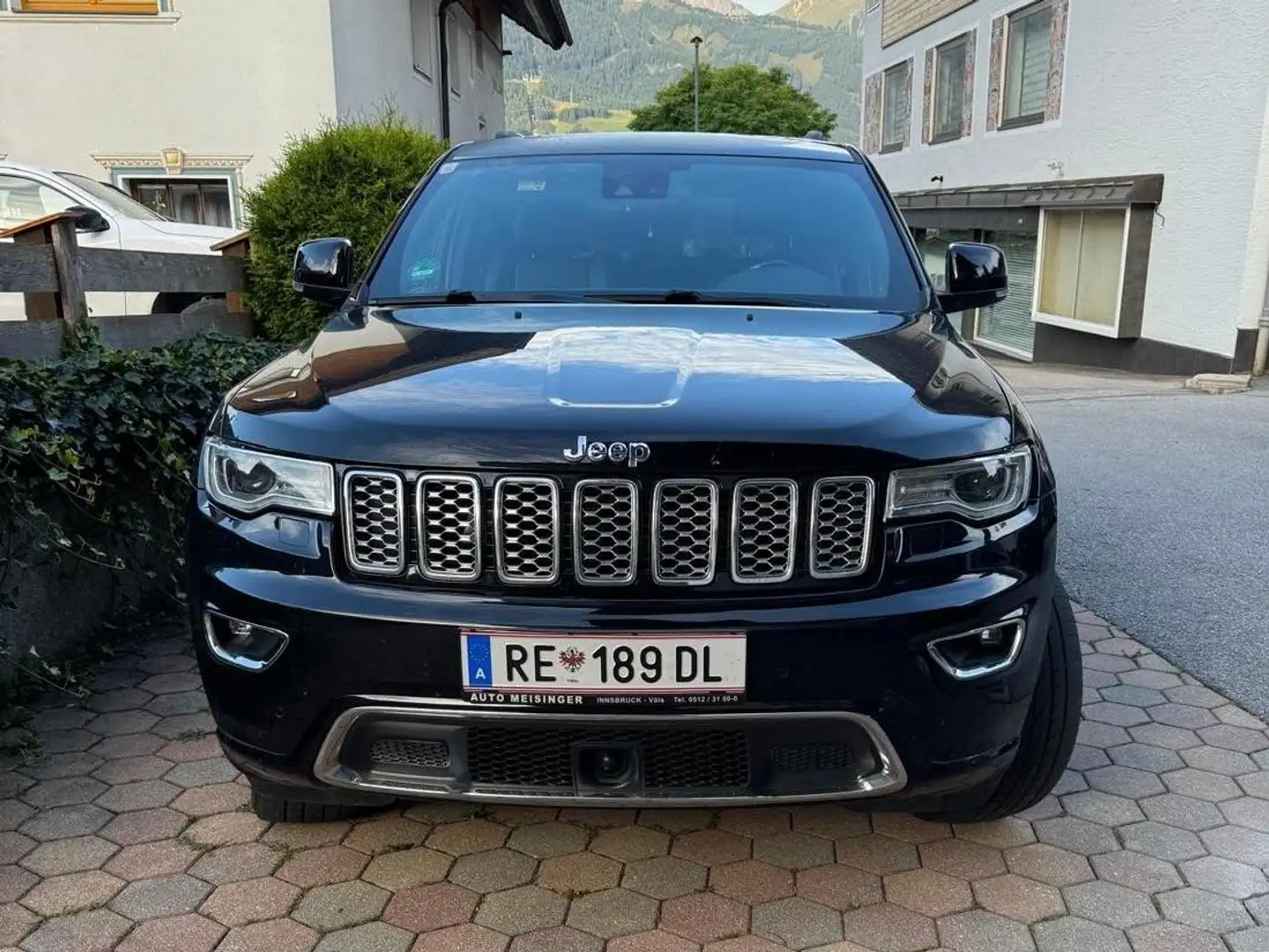 Jeep Grand Cherokee Grand Cherokee 3,0 V6 CRD Overland Overland Schwarz - 1