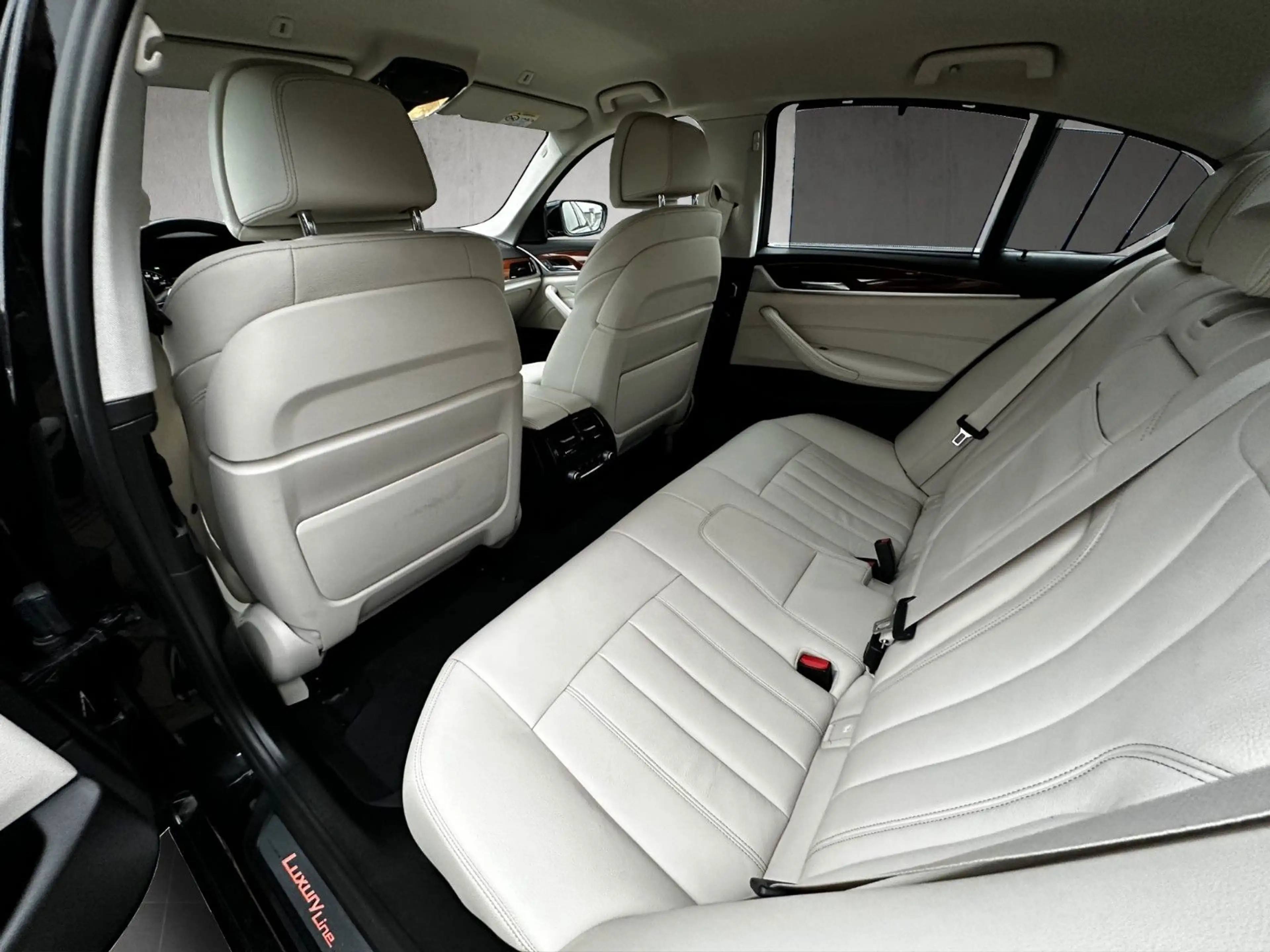 BMW 540 d xDrive Luxury Line Komf.Sitze*Kamera*Stdzg — photo 8