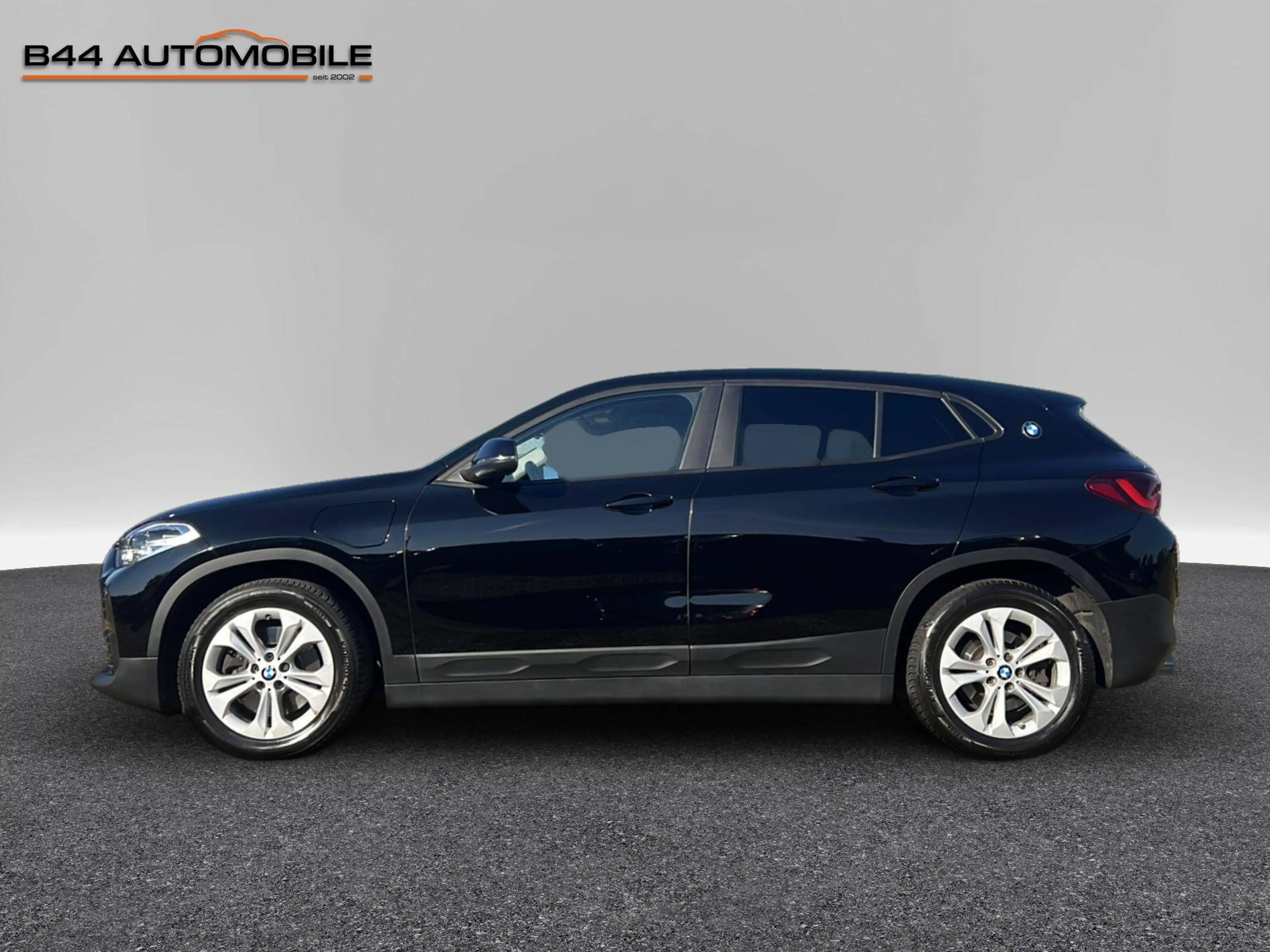 BMW X2 xDrive 25 e*LED*HEAD-UP*Navi*Temp*Keyless*Sitzhzg* — photo 3