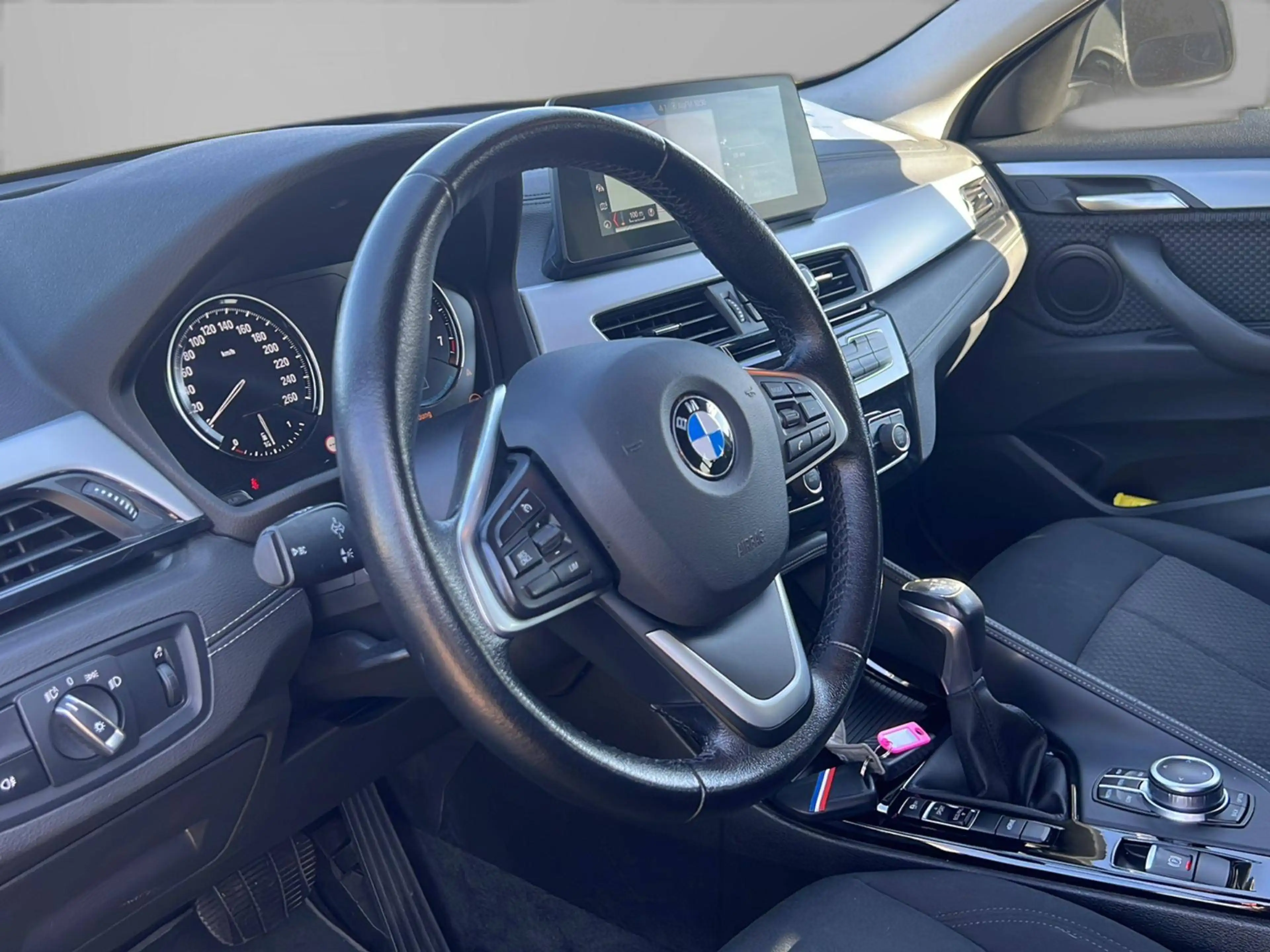 BMW X2 xDrive 25 e*LED*HEAD-UP*Navi*Temp*Keyless*Sitzhzg* — photo 9