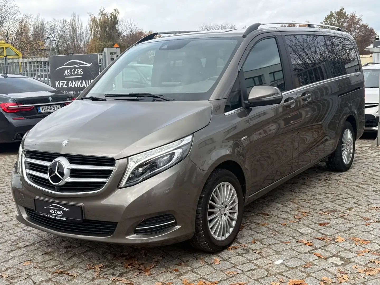 Mercedes-Benz V 250 d Edition*4Matic*Burm*Dist*360°*AHK*Tisch* Grau - 2