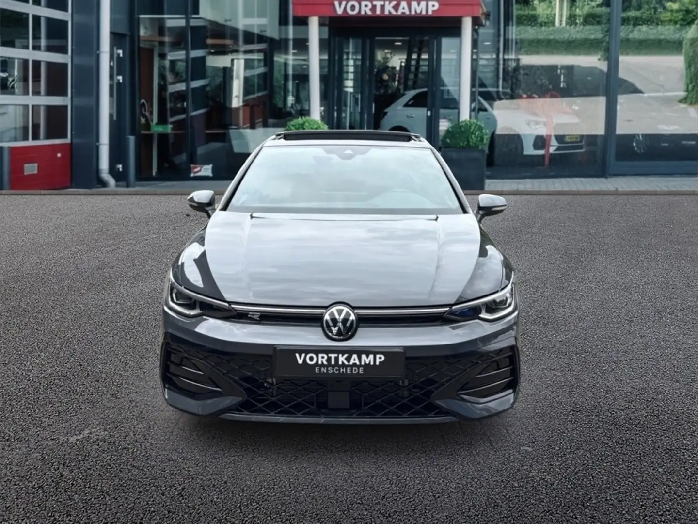 Volkswagen Golf 1.5 eTSI R-LINE PANO-DAK/CAMERA/NAVI/CARPLAY/ACC/S Grijs - 2