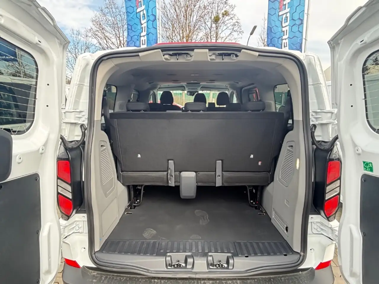 Ford Transit Custom Kombi 320 L1 FWD Trend KLIMA*DAB 9