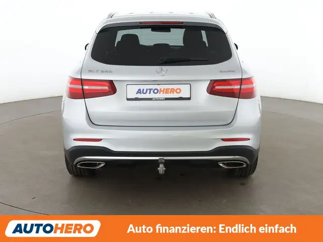 Mercedes-Benz GLC view 5