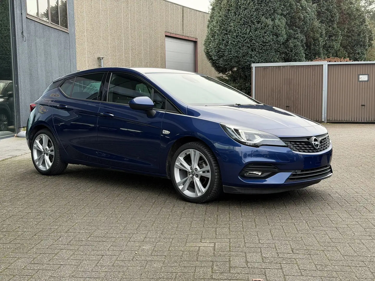 Opel Astra Ultimate 1.2T 145pk *Navi Pro*Alcantara*Camera*Ca Blauw - 2