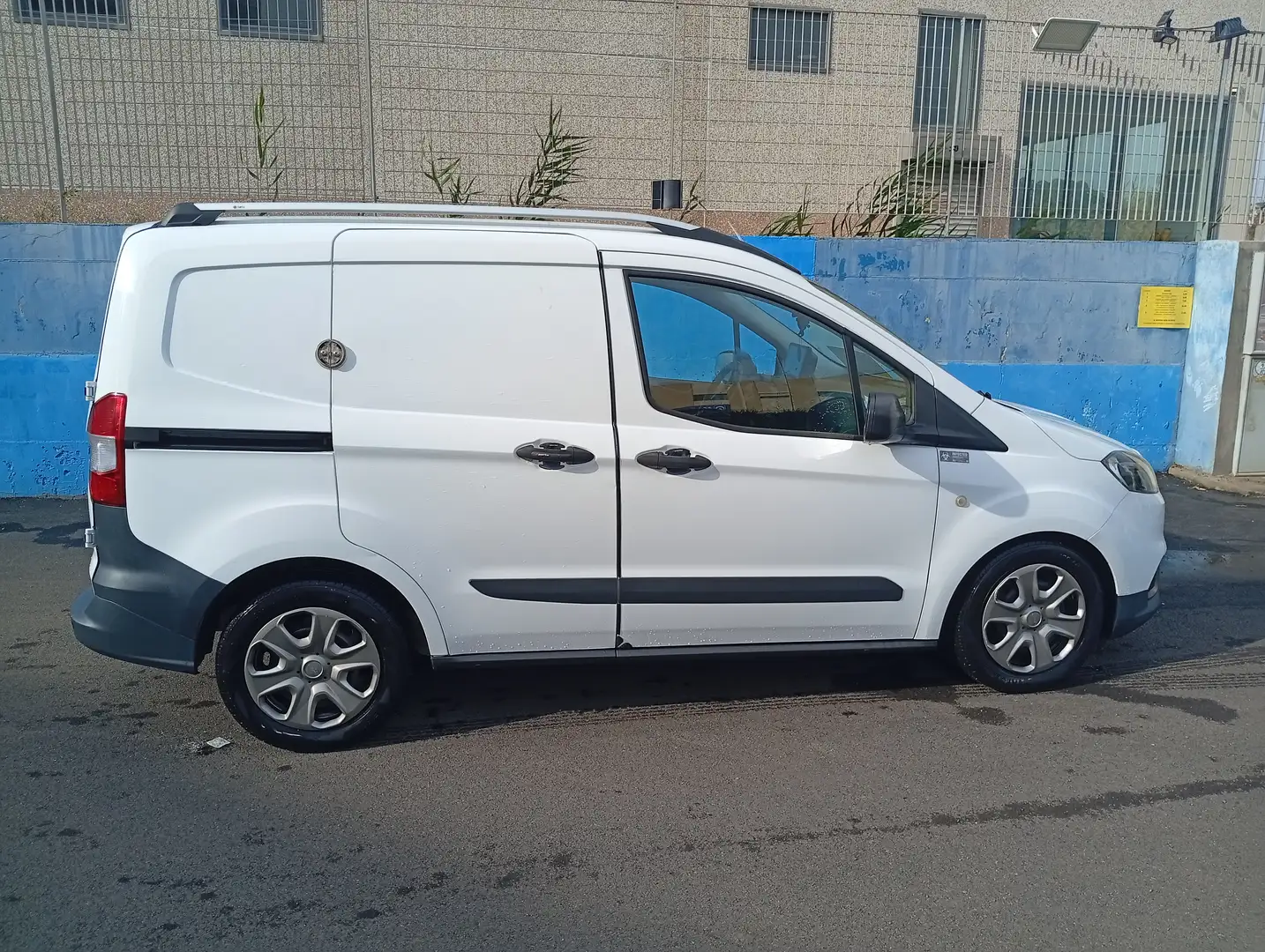 Ford Courier Connect Blanco - 1