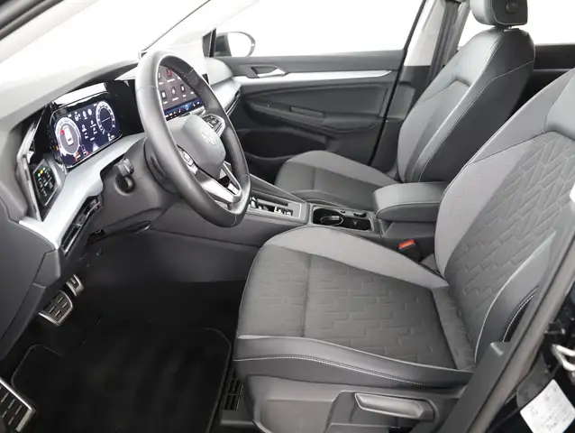 Volkswagen Golf view 9