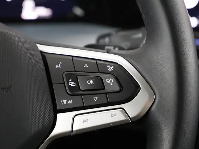 Volkswagen Golf view 15