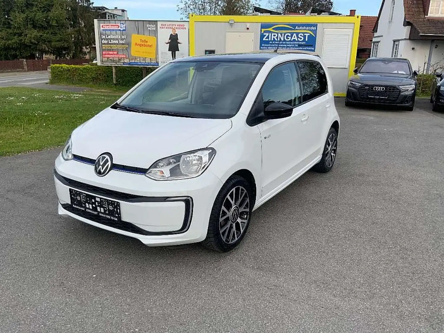 Volkswagen e-up! 32,3kWh (mit Batterie)Pickerl bis 06/2026 Finan... Weiß - 1
