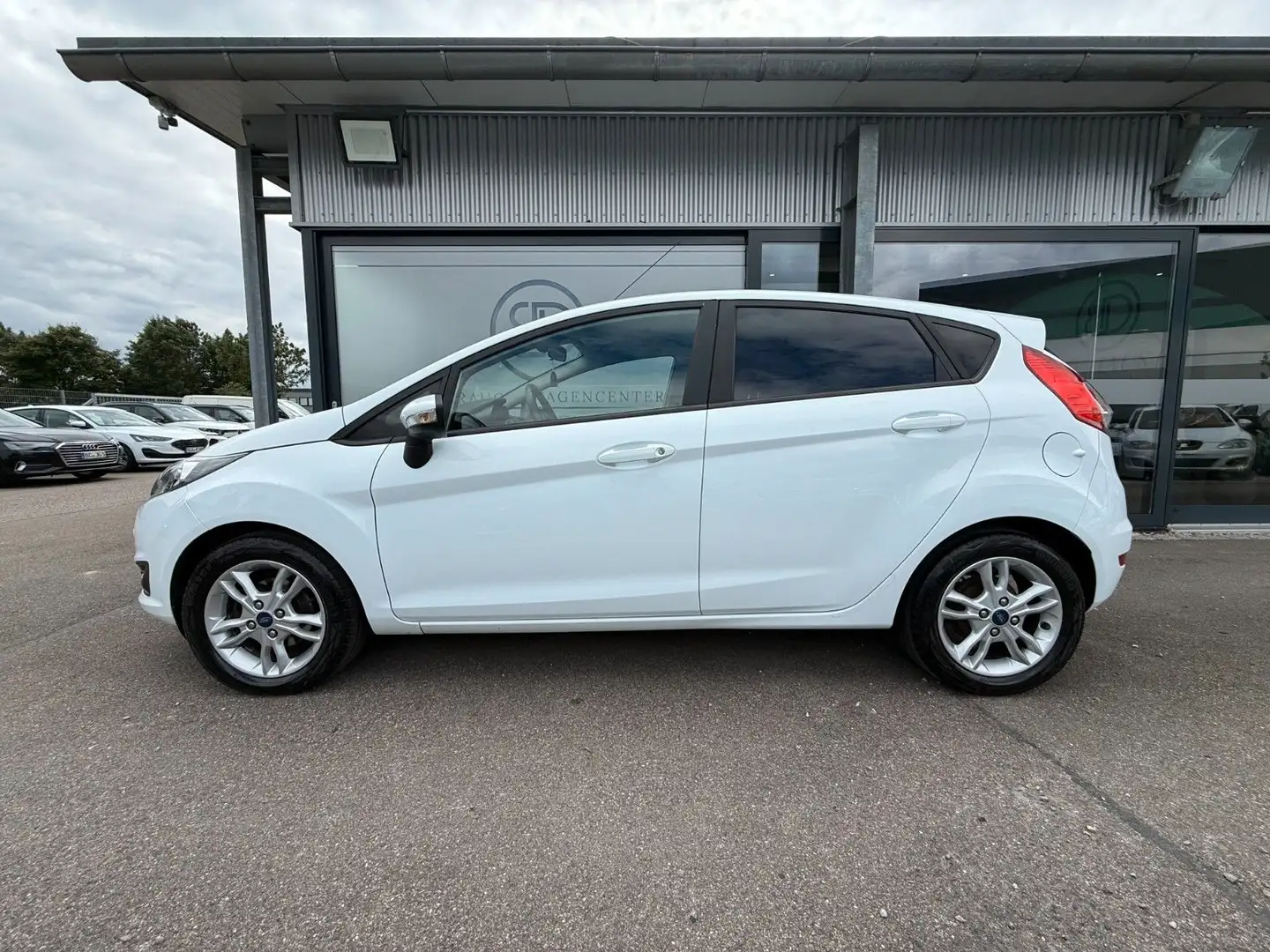 Ford Fiesta Sync Edition*Euro 6*Klima*1 Hand*LM*SHZ* Weiß - 2