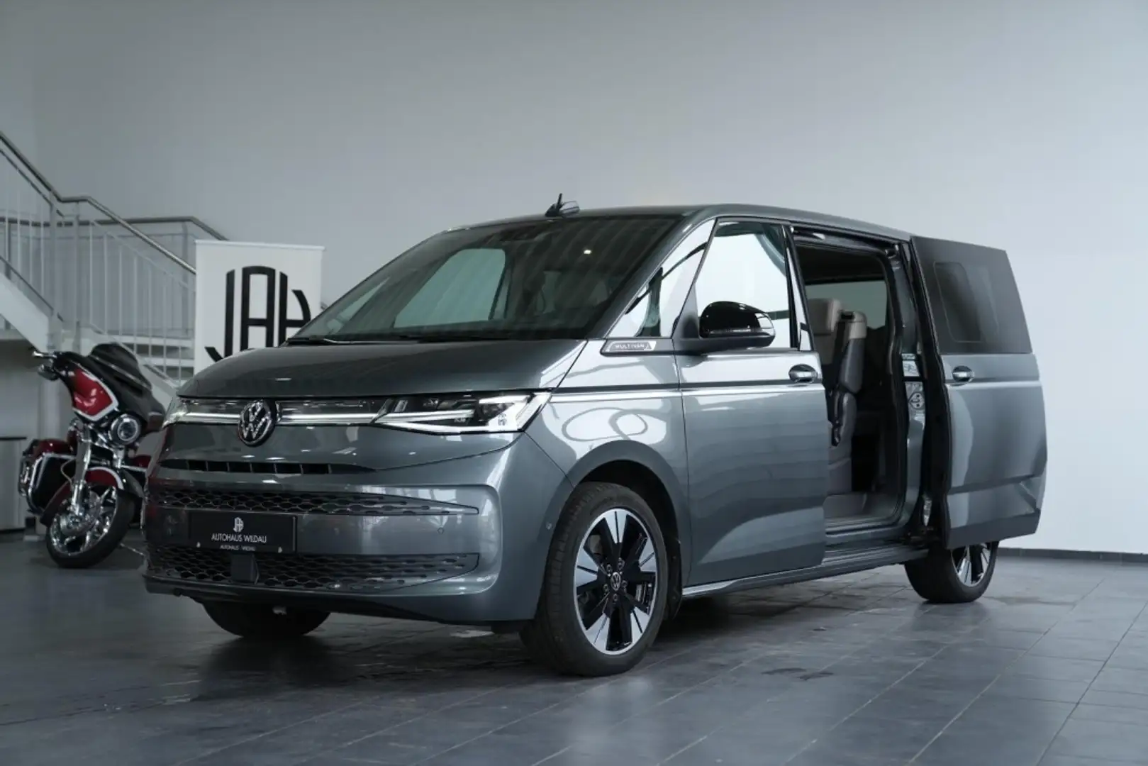 Volkswagen T5 Multivan 2.0TDI Batalla Corta DSG 110kW Noir - 1