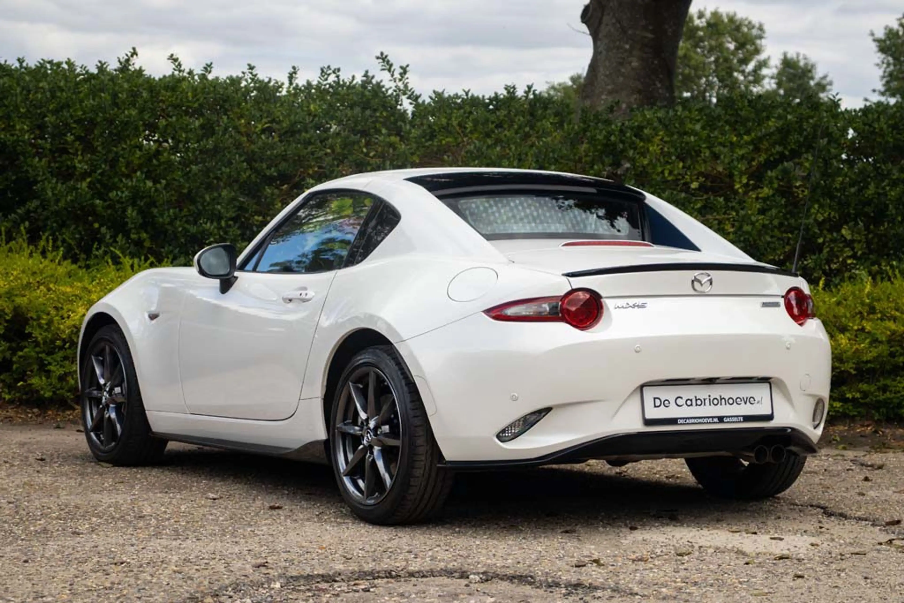 Mazda MX-5 RF NDRF 2.0l SkyActiv-G 184 GT-M Snowflake White P — photo 4