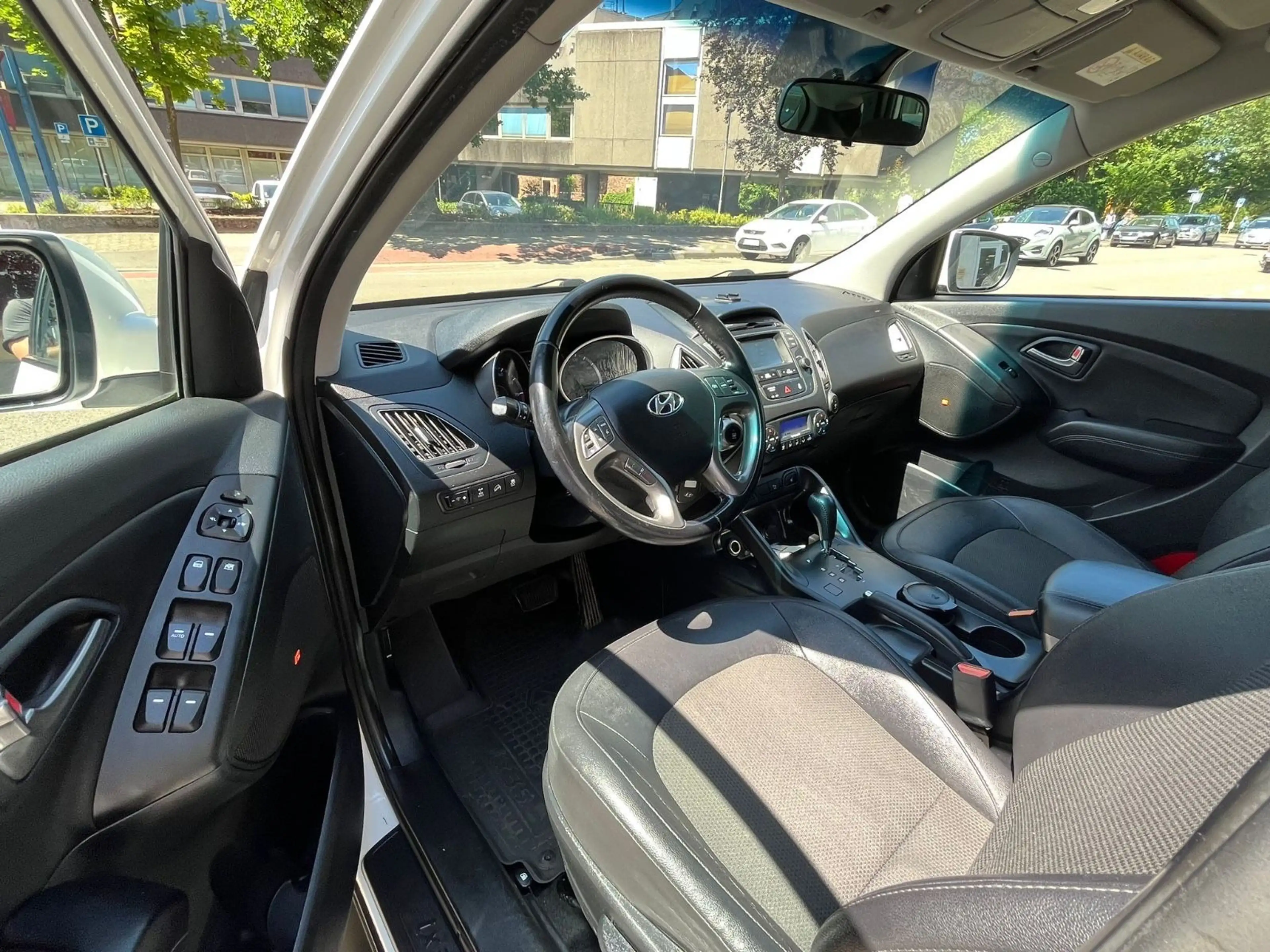 Hyundai iX35 Style AWD 2,0 Automatik, Facelift — photo 10