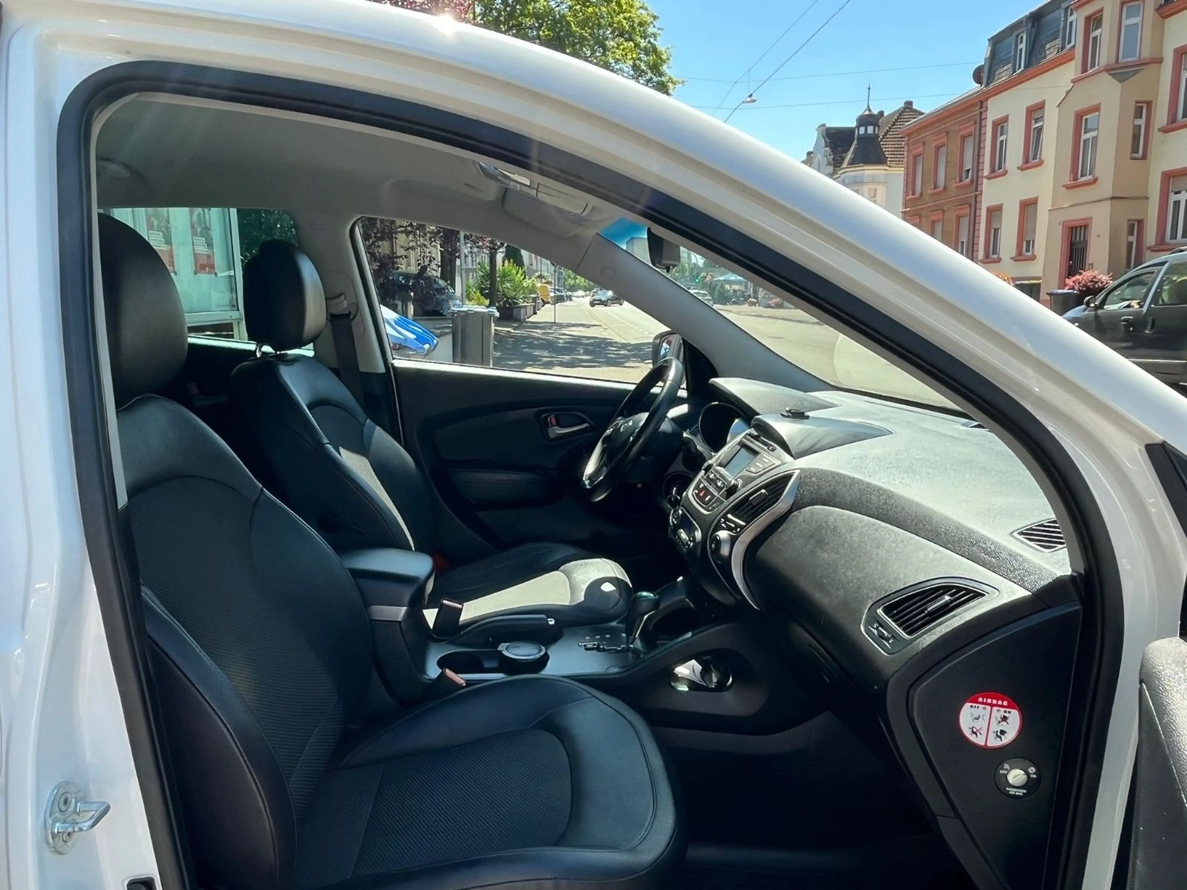 Hyundai iX35 Style AWD 2,0 Automatik, Facelift — photo 12