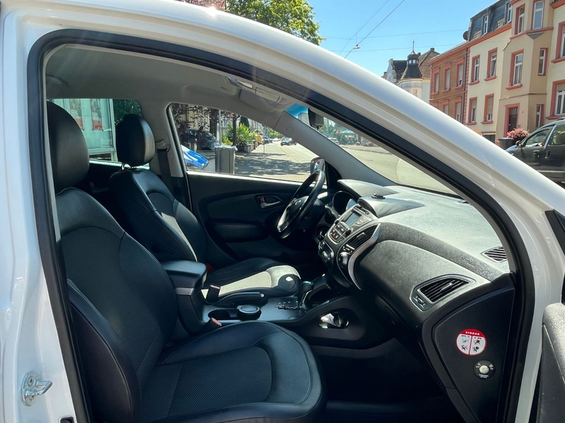 Hyundai iX35 Style AWD 2,0 Automatik, Facelift — photo 12