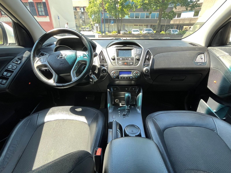 Hyundai iX35 Style AWD 2,0 Automatik, Facelift — photo 9