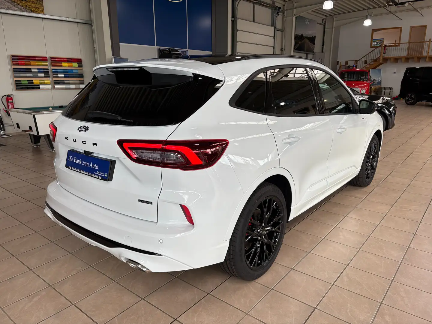 Ford Kuga 2.5 FHEV Aut. ST-Line X Black Package PANO, Matrix Blanc - 2