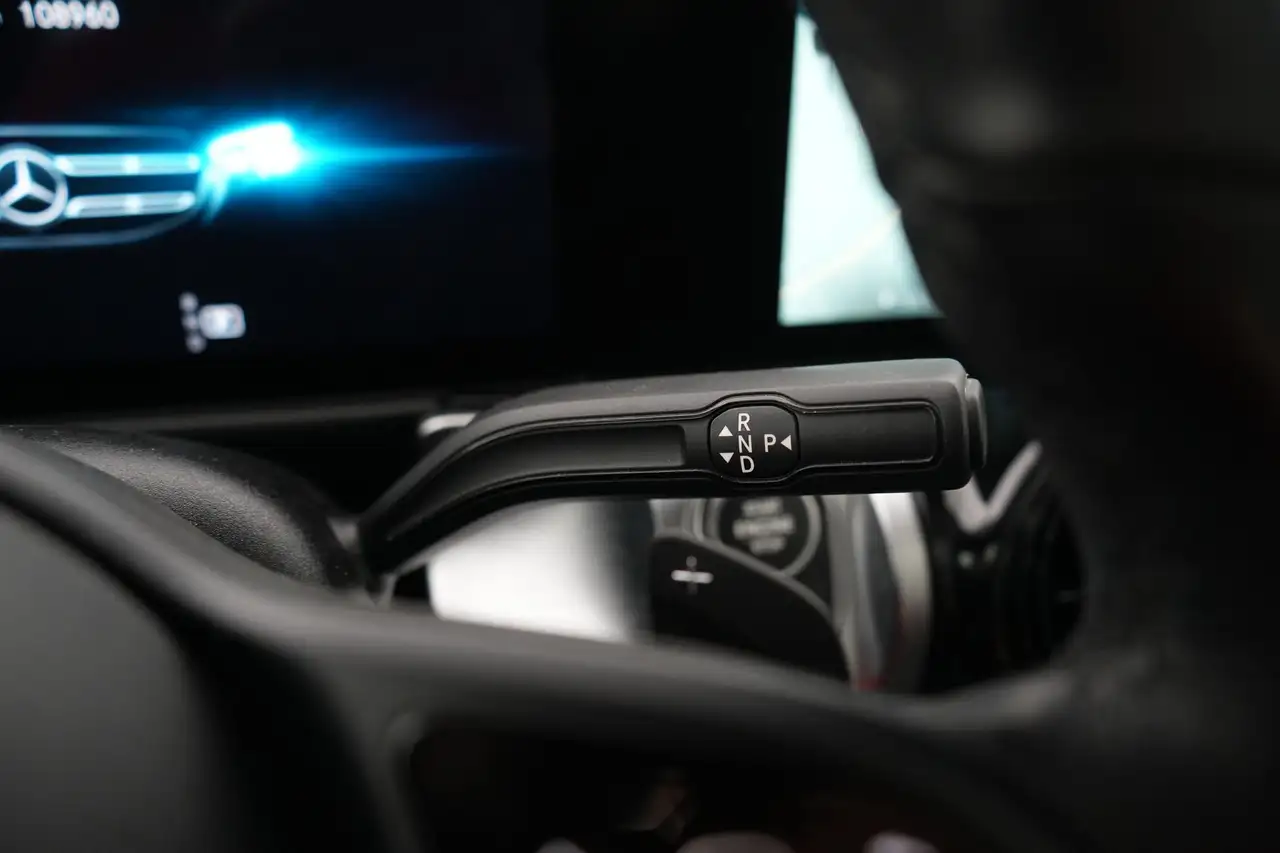 Mercedes-Benz GLB 180dA Business Solution LEDER/STOF GPS PDC CAM Pan, миниатюра 16