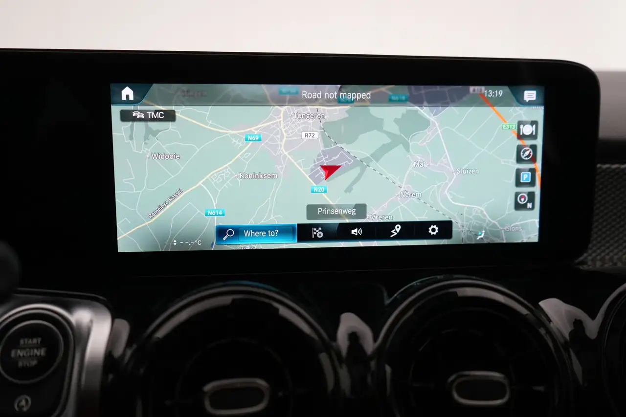 Mercedes-Benz GLB 180dA Business Solution LEDER/STOF GPS PDC CAM Pan, миниатюра 15