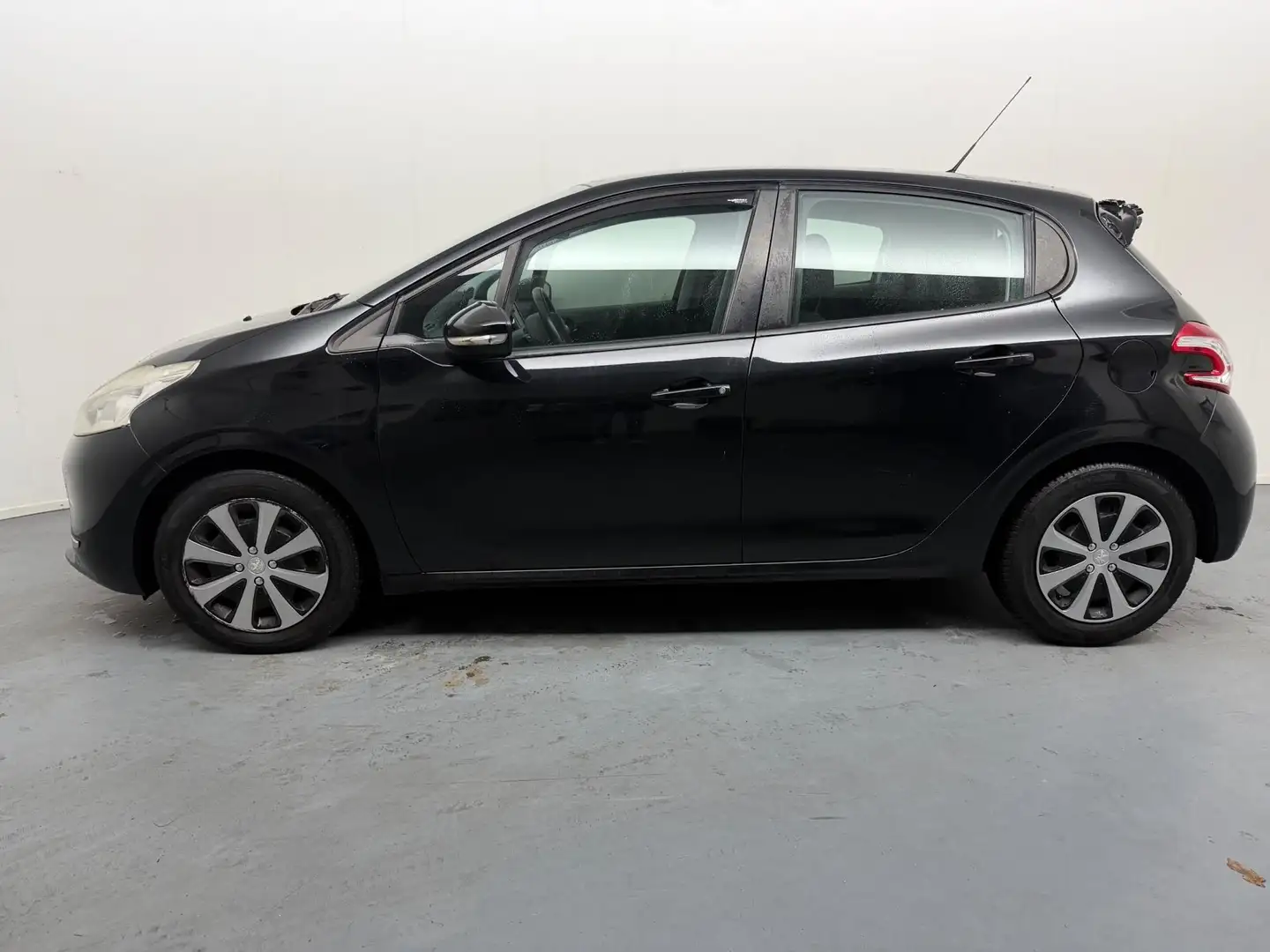 Peugeot 208 1.2 VTi Envy # Clima # EL ramen # Distributieriem Negro - 2