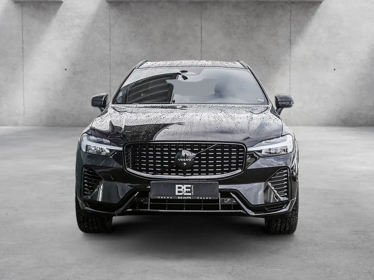 Volvo XC60 T8 Plus Black Edition Recharge Plug-In Hybrid AWD Schwarz - 2