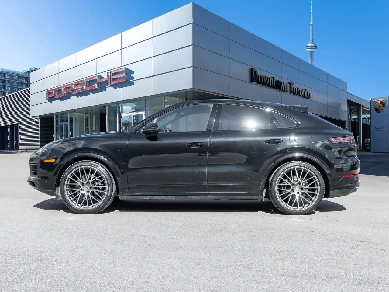 Porsche Cayenne снимка Porsche Cayenne