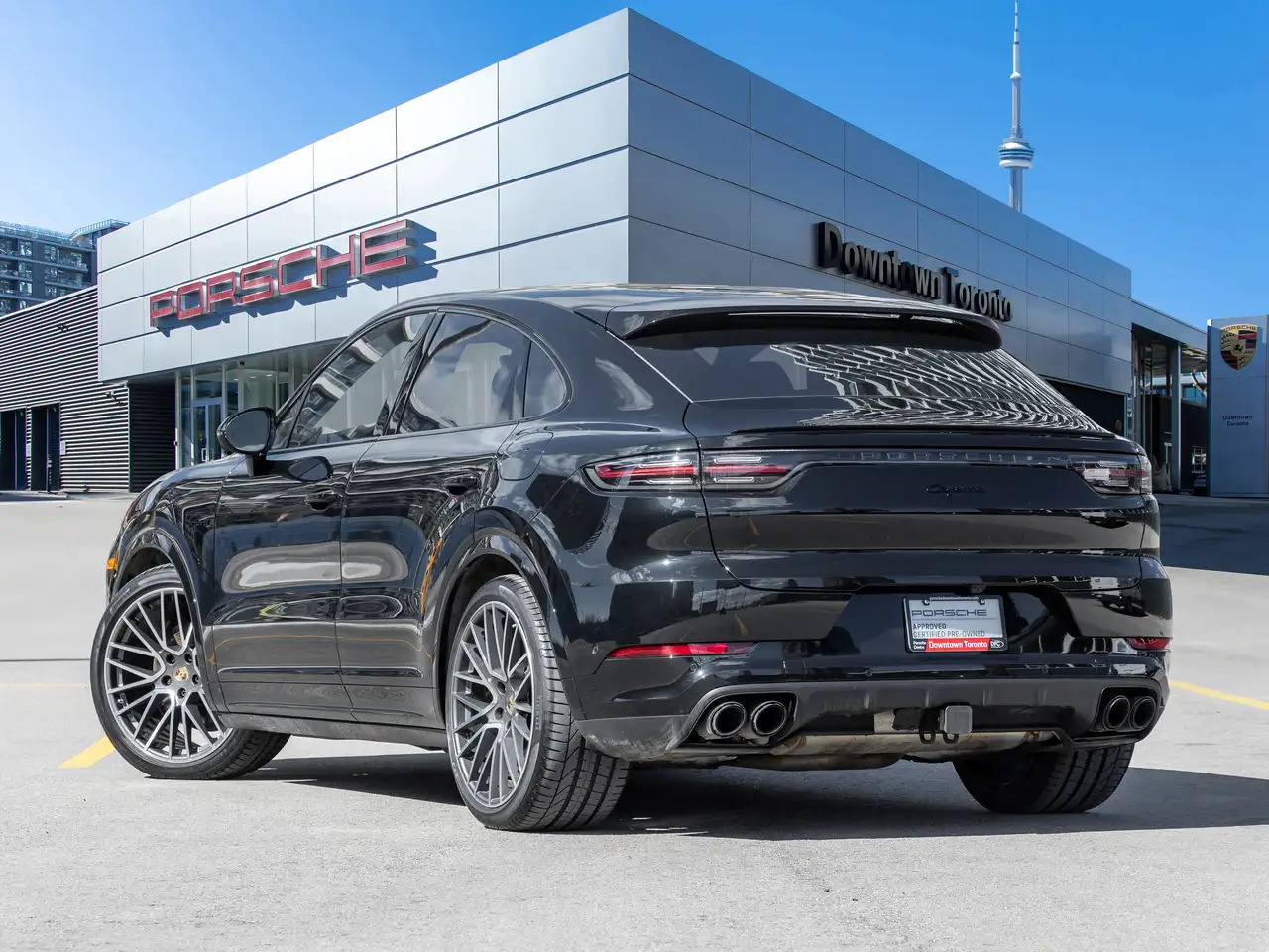 Porsche Cayenne снимка Porsche Cayenne