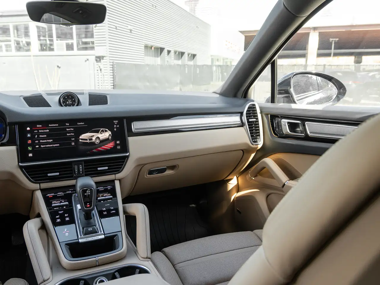 Porsche Cayenne снимка Porsche Cayenne