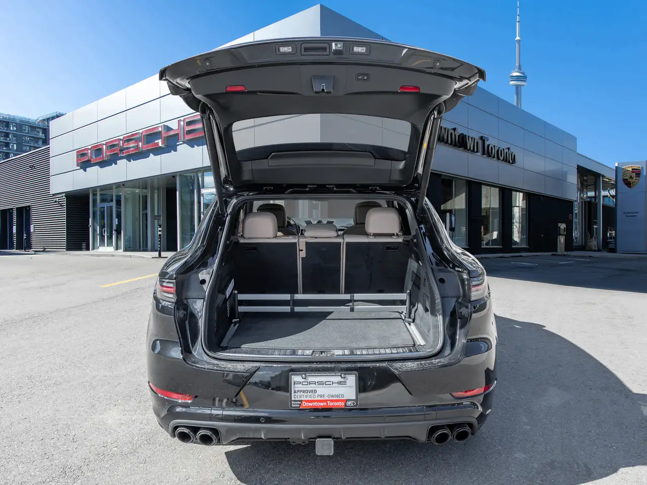 Porsche Cayenne снимка Porsche Cayenne