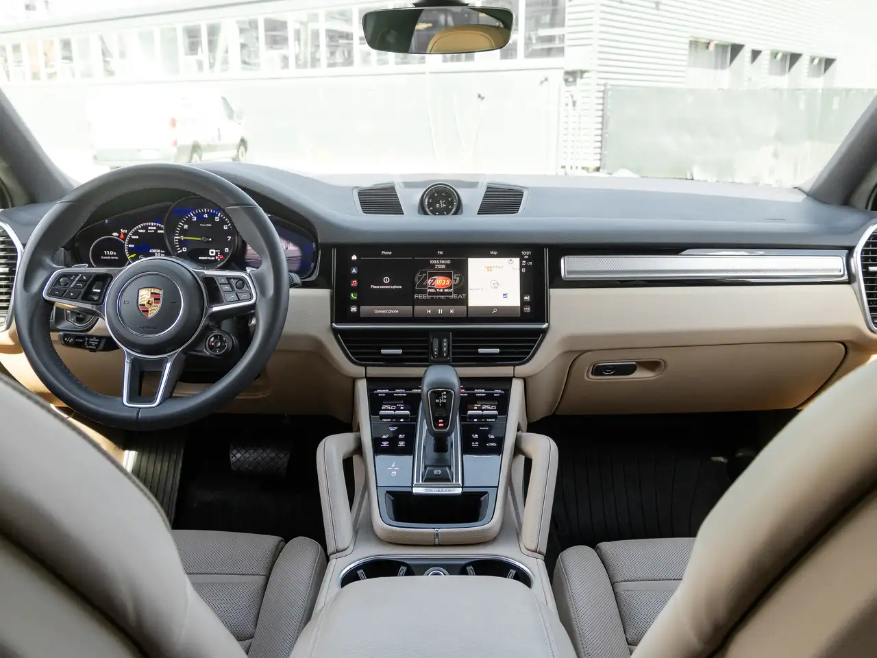 Porsche Cayenne снимка Porsche Cayenne