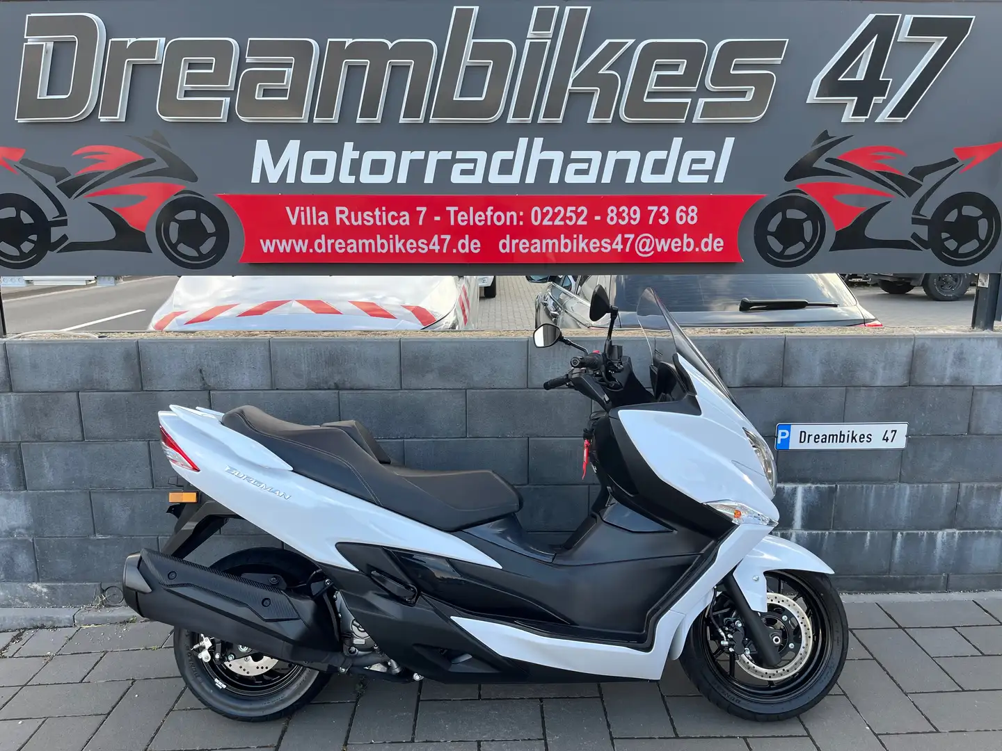 Suzuki Burgman 400 1.FRAUENHAND**NEUZUSTAND**INSPEKTION NEU**2700 KM Blanc - 1