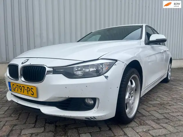 BMW 328 3-serie 328i Executive - Motor Defect - Schade