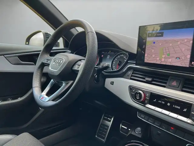 Audi A4 view 7