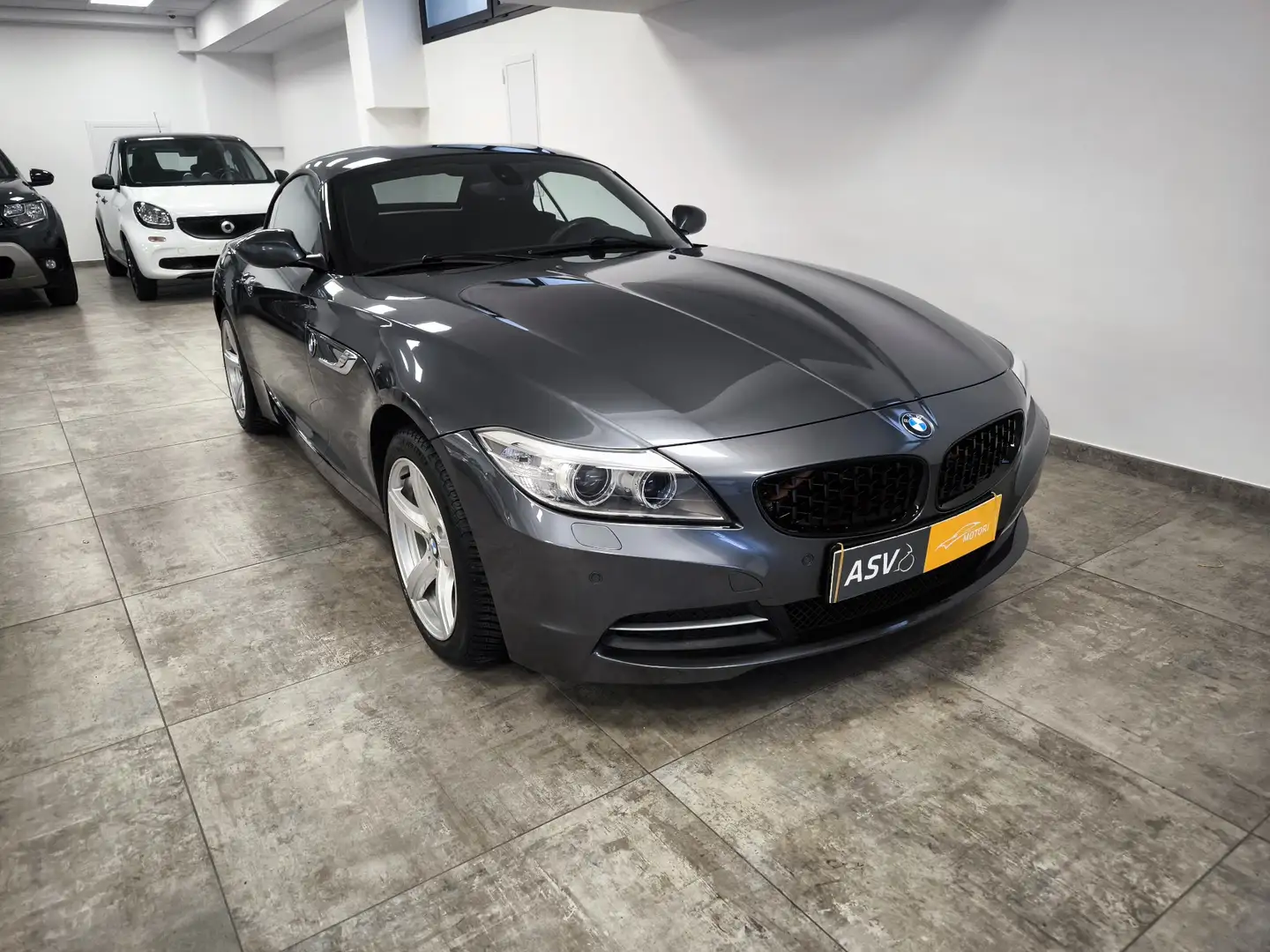 BMW Z4 Z4 sdrive18i Grijs - 2